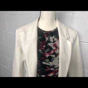 Beautiful Sleeveless Blouse